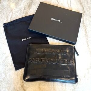 CHANEL Je Ne Suis Pas En Solde Clutch Black Calfskin Leather CC Box Dust Bag